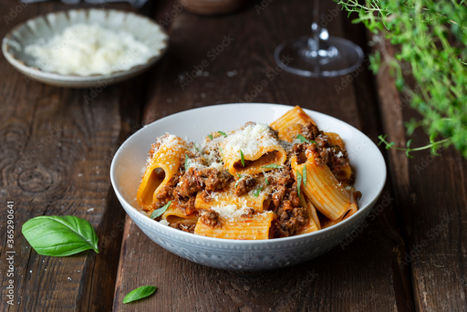 Rigatoni bolognese